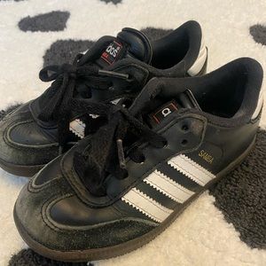 Boys ADIDAS Samba Shoes Size 10.5
